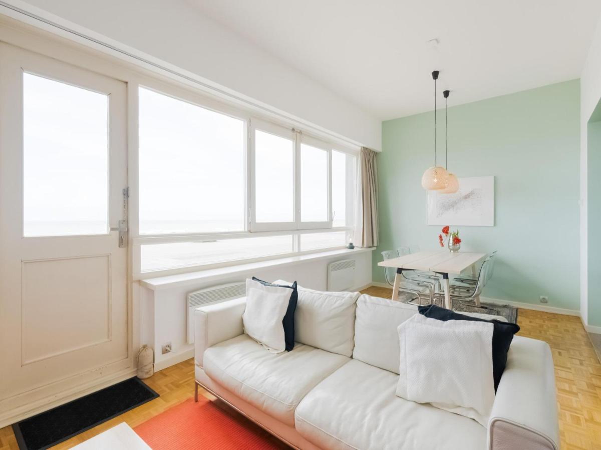 Comfortable Apartment In Oostende With Sea Views Екстериор снимка