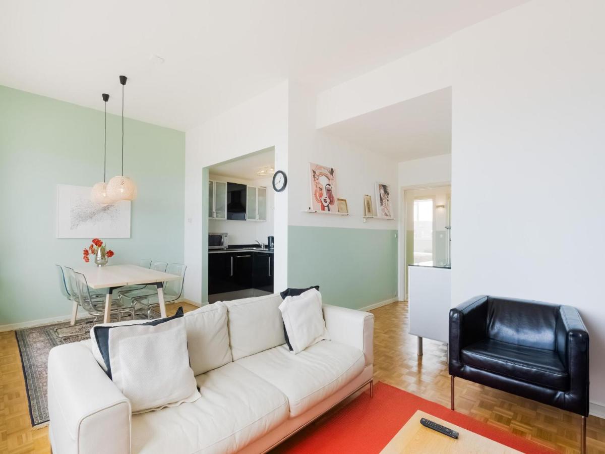 Comfortable Apartment In Oostende With Sea Views Екстериор снимка