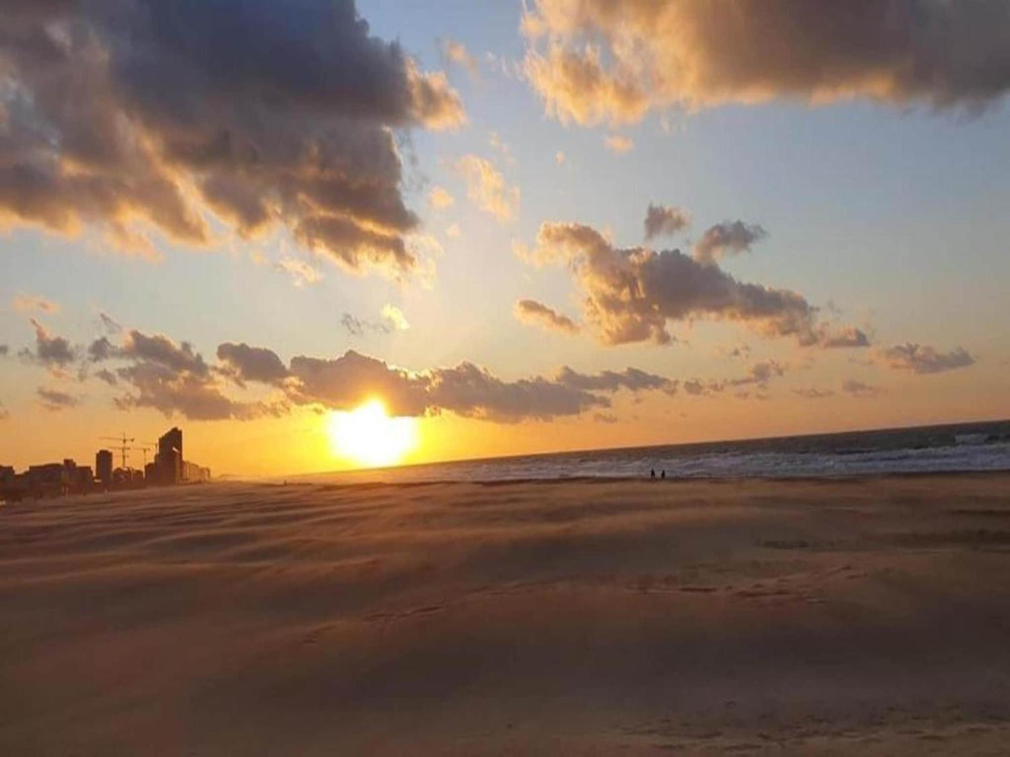 Comfortable Apartment In Oostende With Sea Views Екстериор снимка